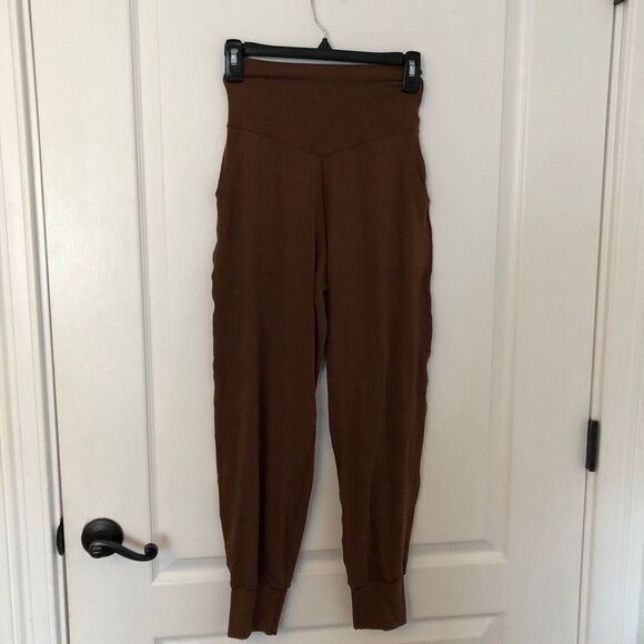 Offline by Aerie Womens The Hugger Foldover Waist‎ High Rise Jogger Brown Small - Picture 1 of 9